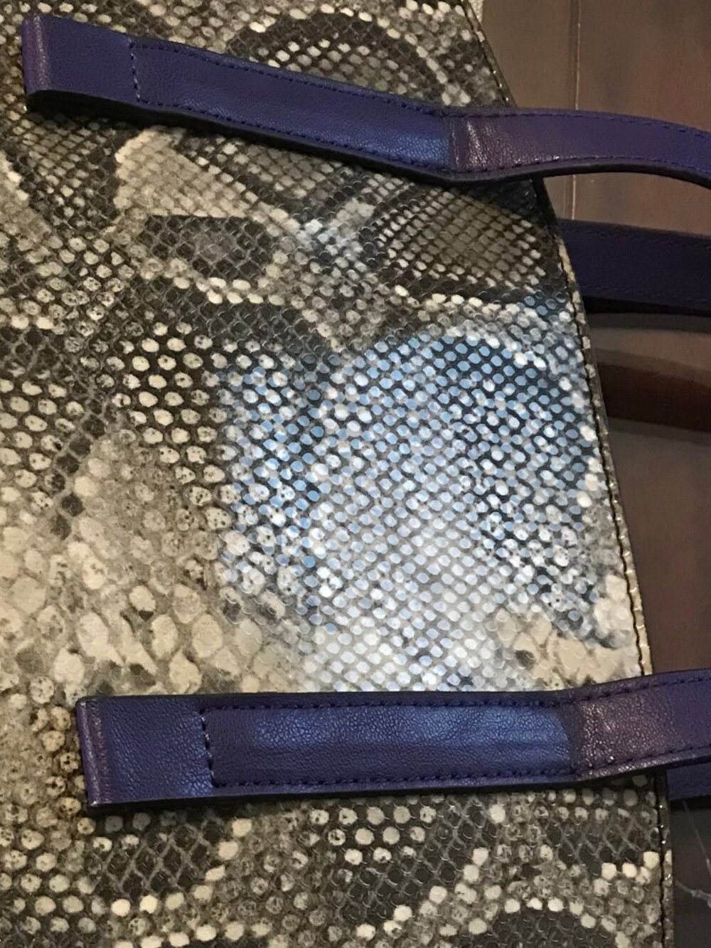 🎁 Giftable NWOT Adorable Faux Snakeskin Crossbody Tote - Purple Spliced Print